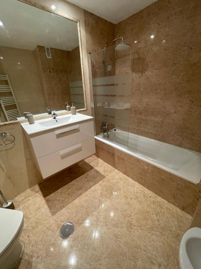 Arizonica Suites Chamartin Madrid Exterior foto